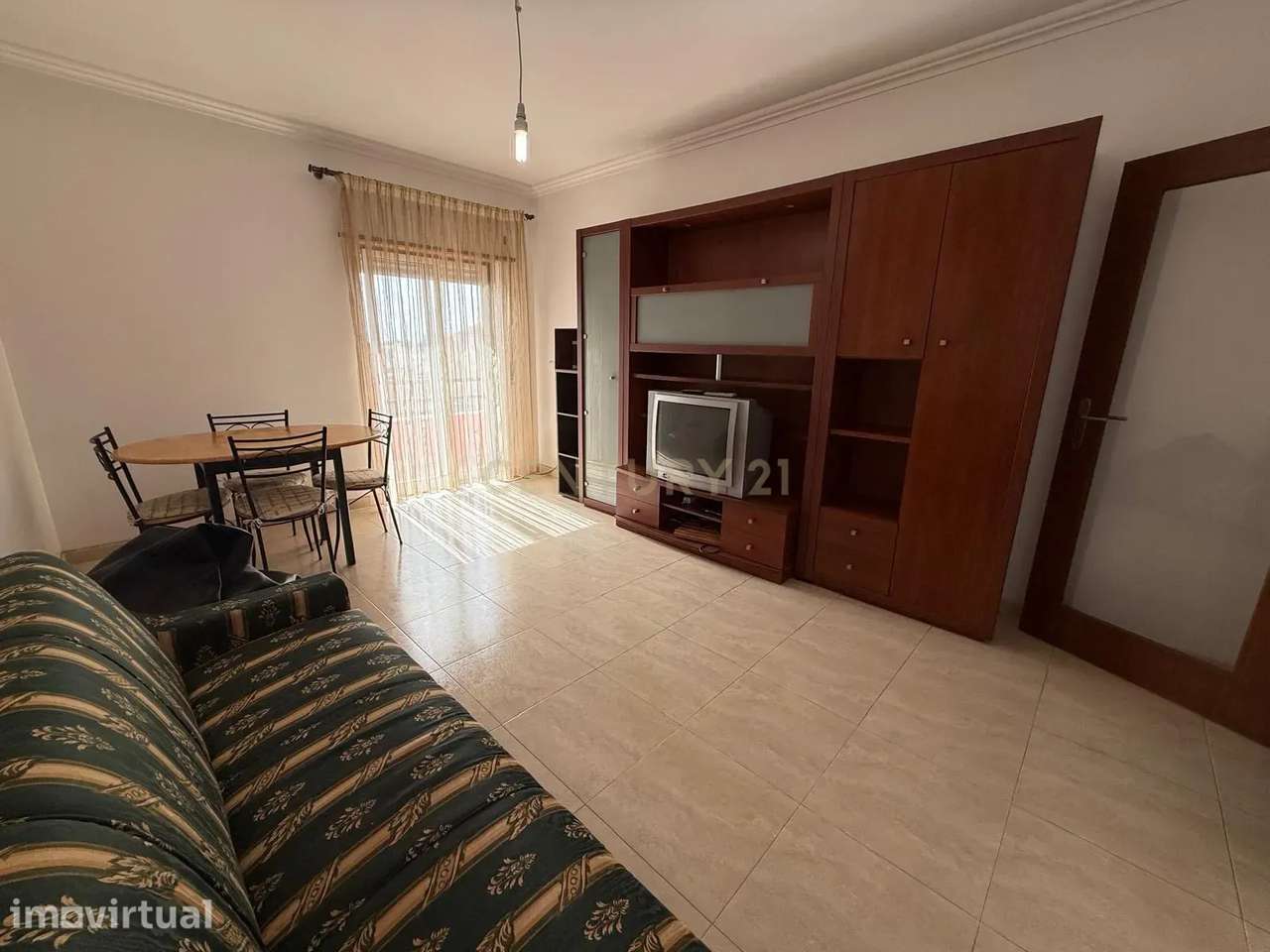 Apartamento T2 em Camarate – Espaço, Conforto e Tranquilidade - Grande imagem: 3/30