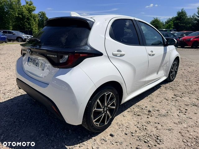 Toyota Yaris 1.5 Premium CVT - 8