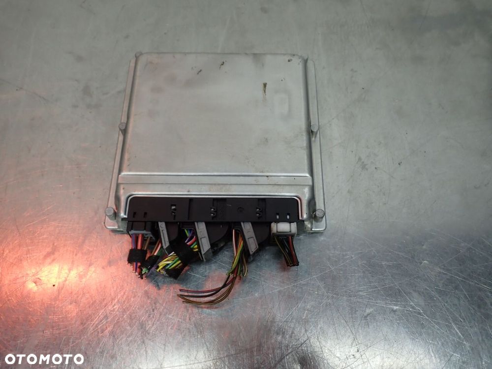 KOMPUTER SILNIKA MERCEDES-BENZ W202 A0001531379 - 1