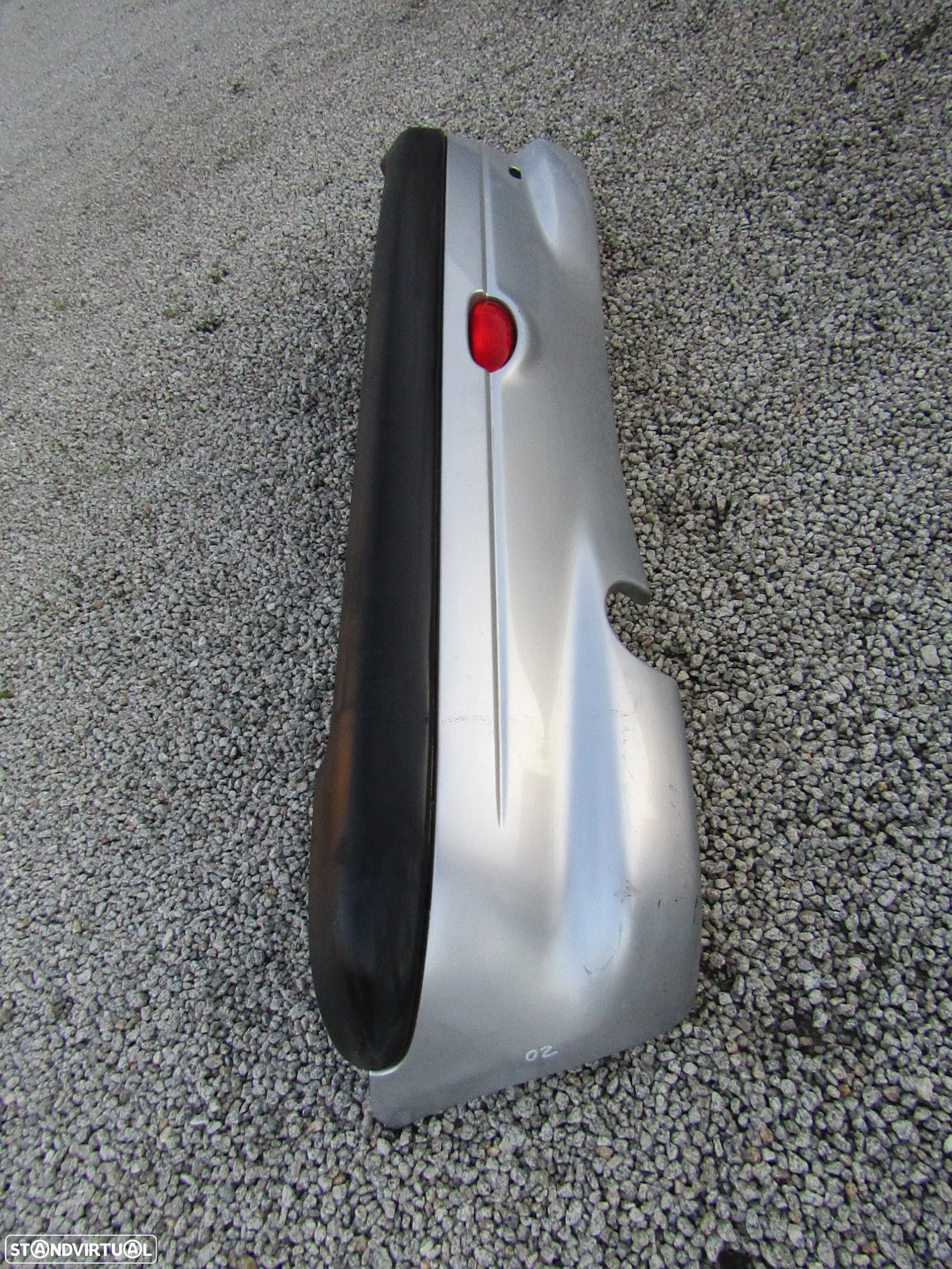 Para-choques tras Peugeot 206  (ver descrição) - 3