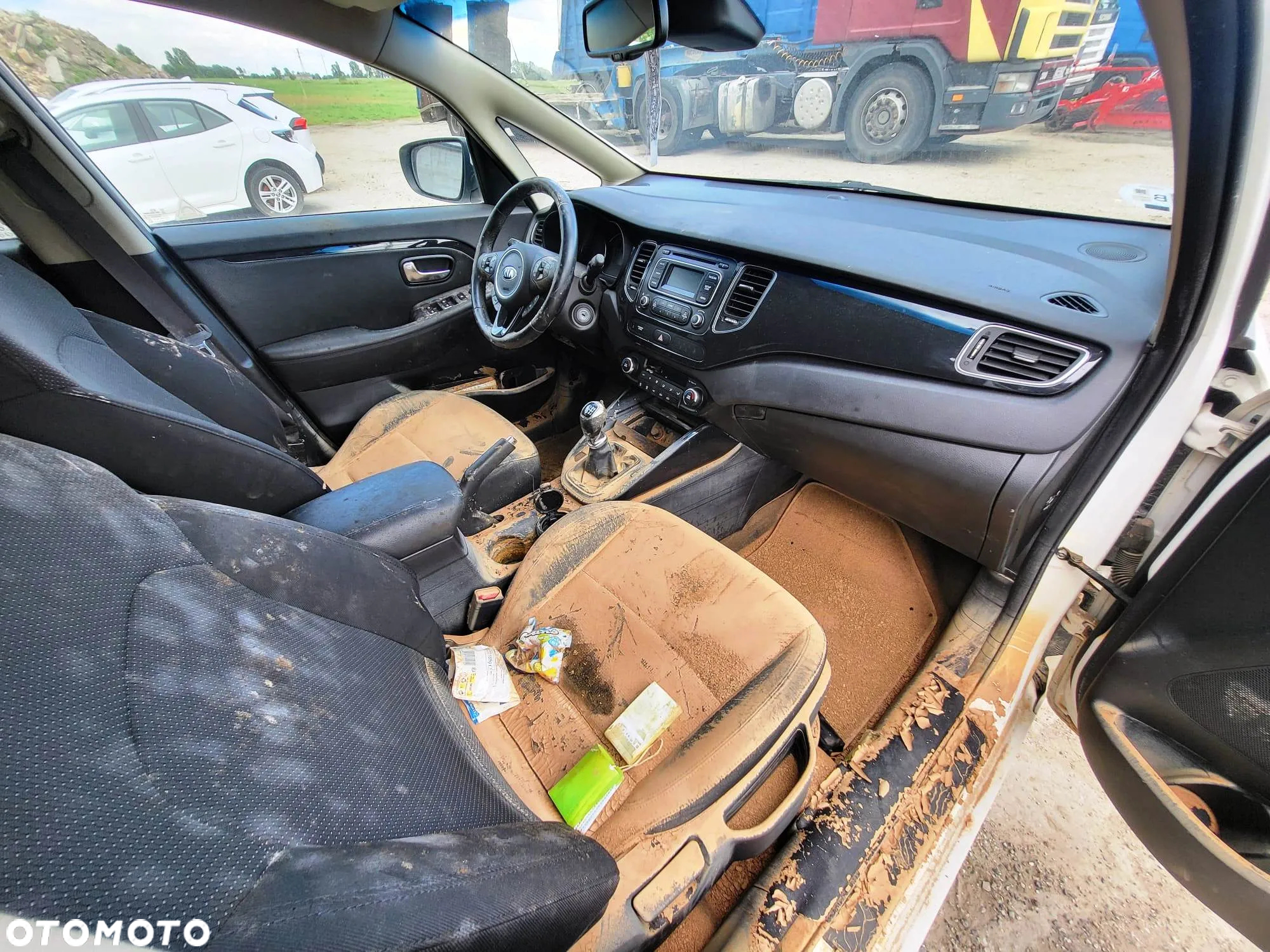 Kia Carens 1.7 CRDi S - 8