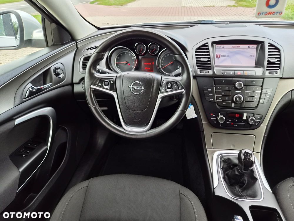 Opel Insignia 1.6 Turbo - 15