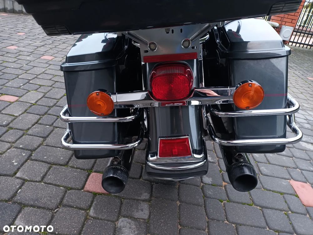 Harley-Davidson FLHTCU Ultra - 6