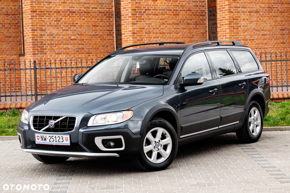 Volvo XC 70 D5 AWD Momentum - 5