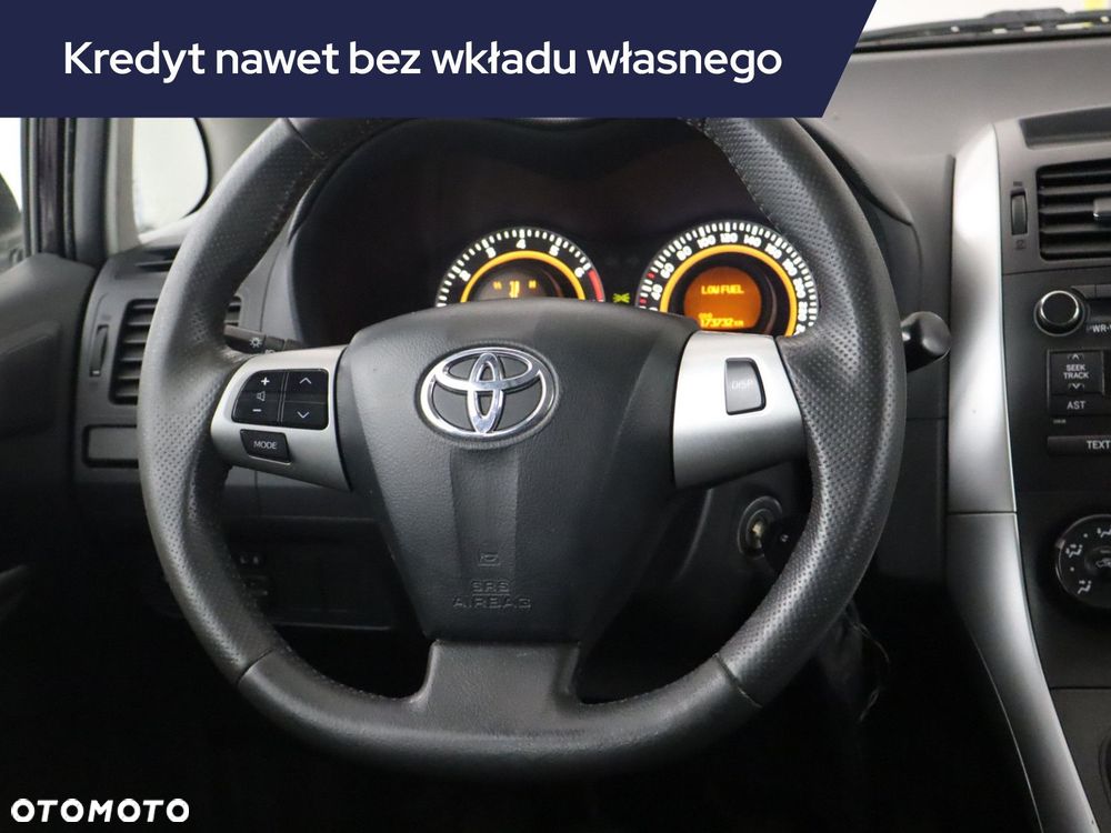 Toyota Auris - 19