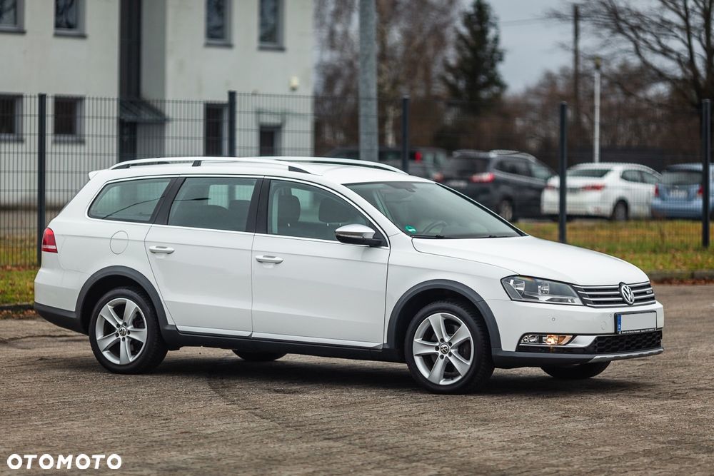 Volkswagen Passat 2.0 TDI DPF 4Mot Comfortline - 10