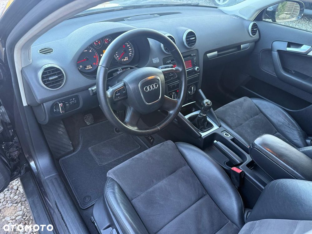 Audi A3 Sportback 1.6 TDI DPF Attraction - 11