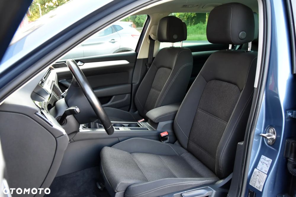 Volkswagen Passat 2.0 TDI (BlueMotion Technology) Comfortline - 16
