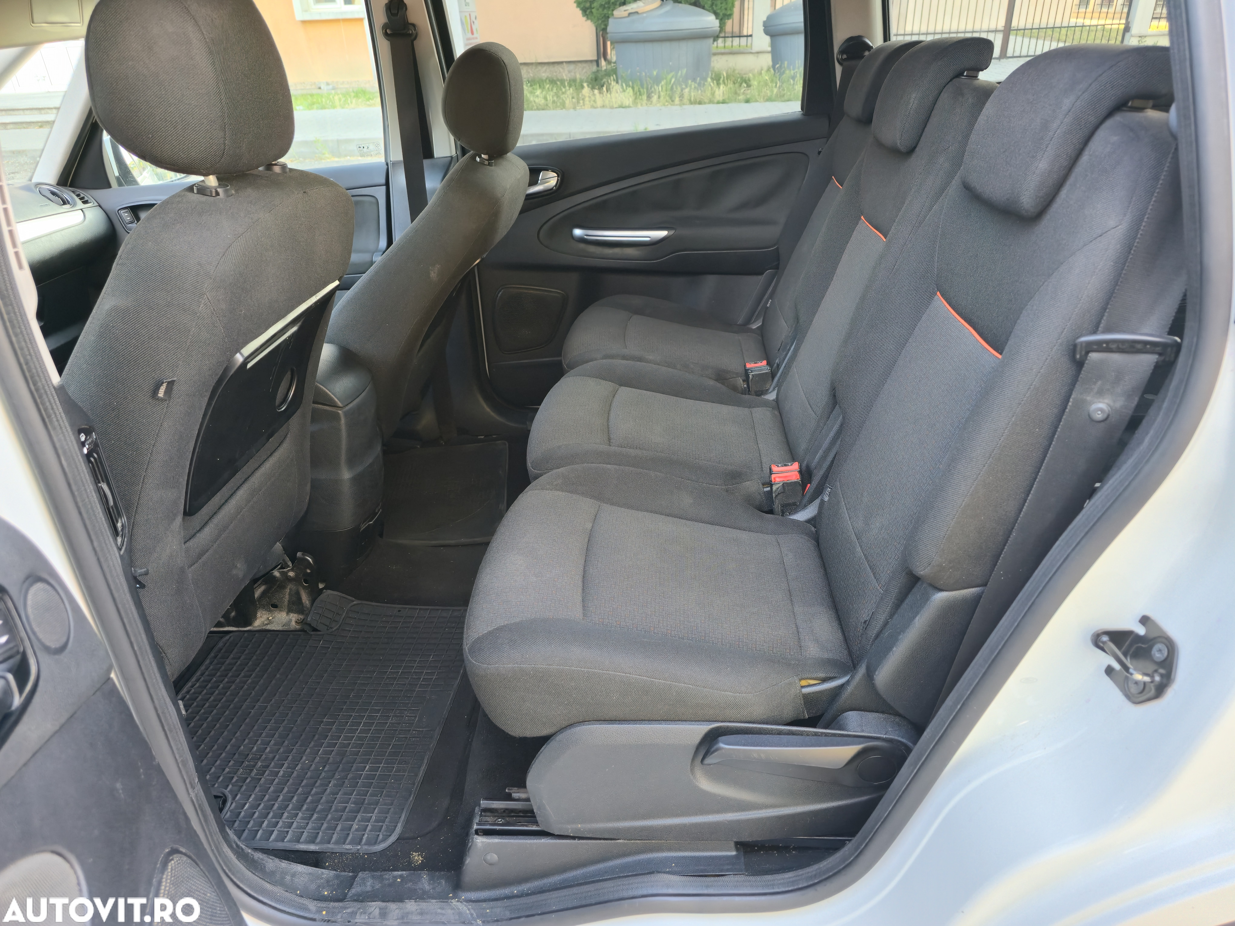Ford Galaxy 2.0 TDCi DPF Aut. Ghia - 17