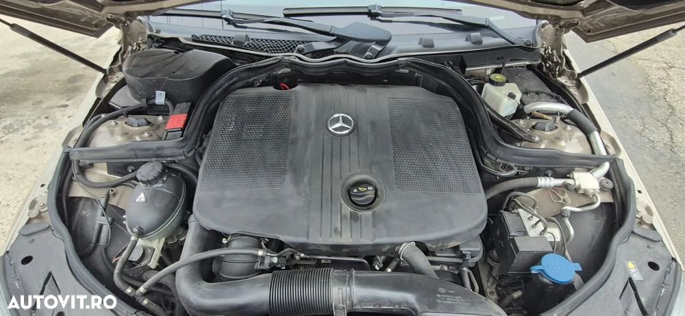 Mercedes-Benz C - 21