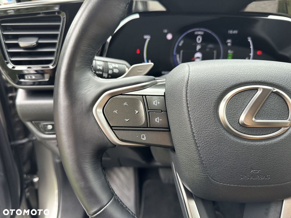 Lexus NX 450h+ Omotenashi AWD - 13