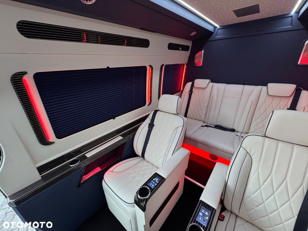 Mercedes-Benz Sprinter - 18