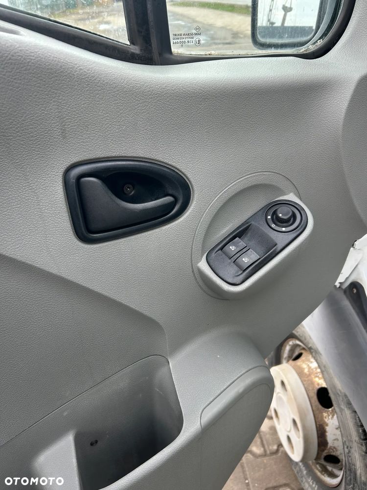 Renault Mascott 150 DXi - 12