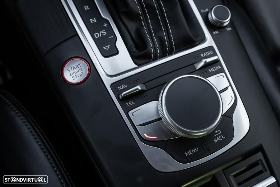 Audi RS3 Sportback 2.5 TFSI quattro S tronic - 27
