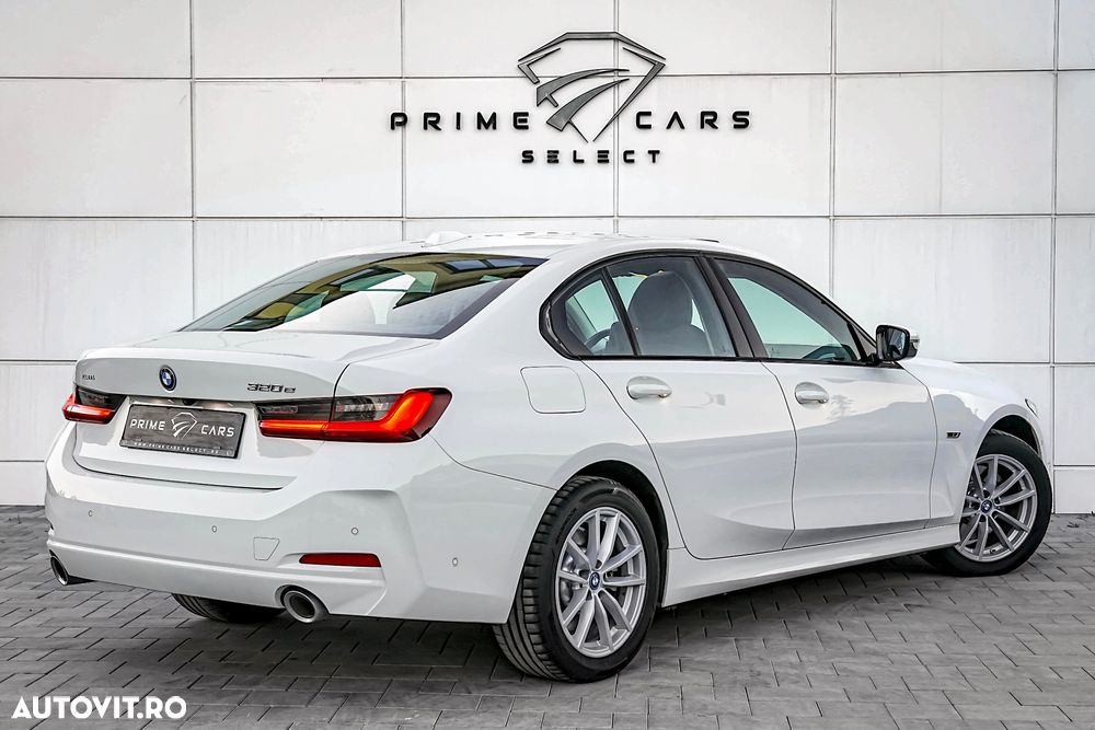 BMW Seria 3 320e Aut. Luxury Line - 13