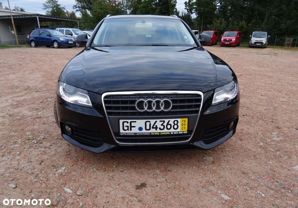 Audi A4 Avant - 8