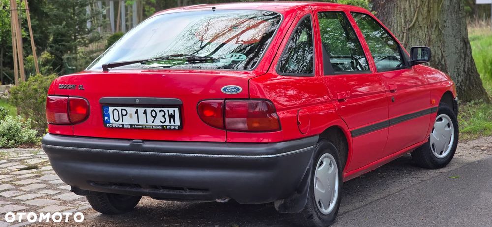 Ford Escort - 7