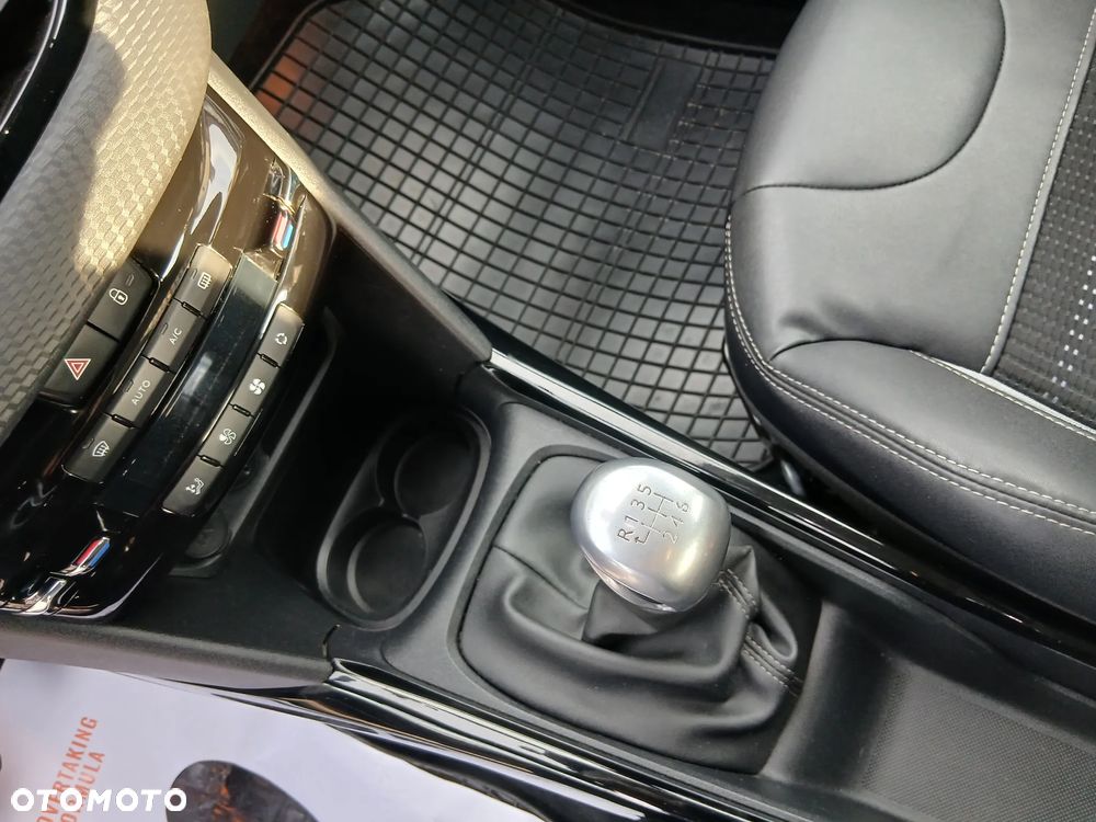 Peugeot 2008 BlueHDi FAP 120 STOP & START Allure - 20