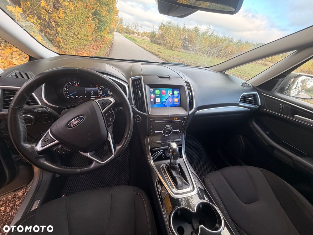 Ford S-Max - 16