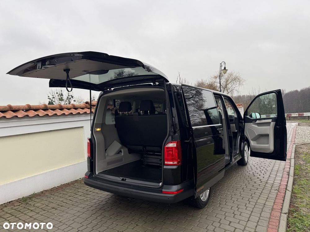 Volkswagen Multivan - 12