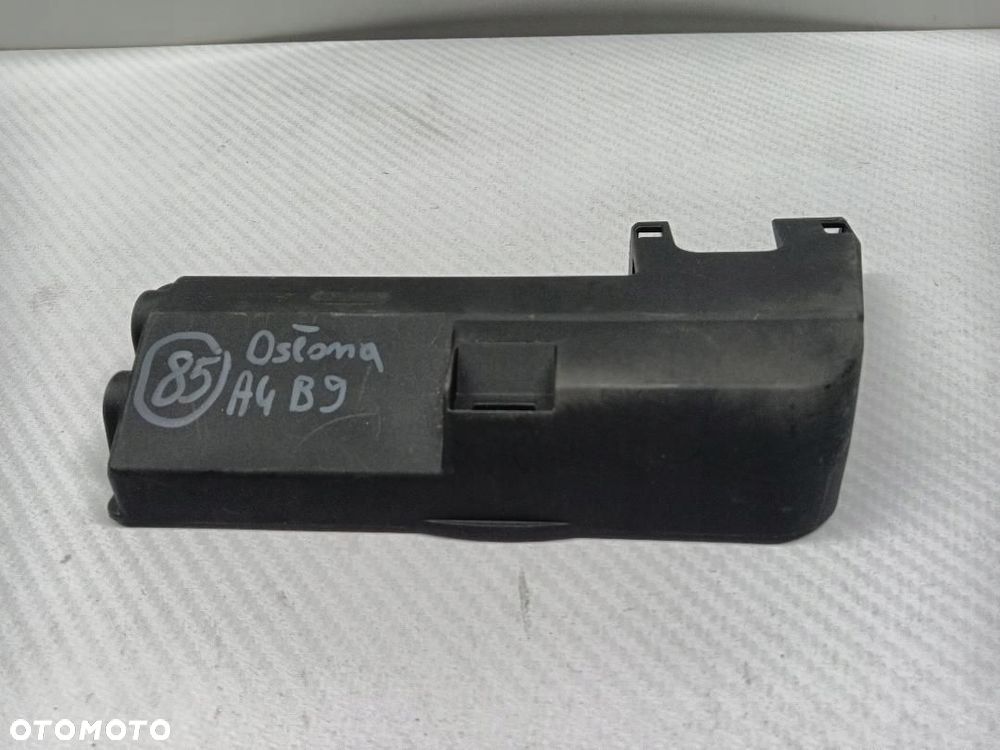 OSŁONA KLEMY NABOJU AUDI A4 B9 8W0937132 - 1