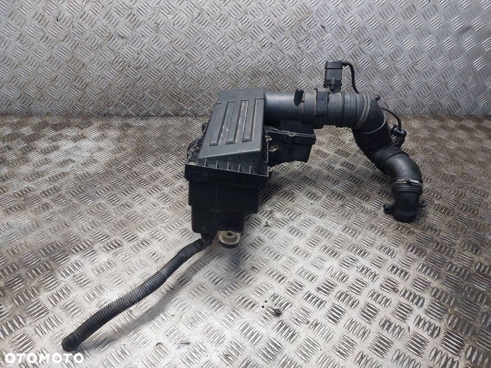 OBUDOWA FILTRA POWIETRZA PRZEPŁYWOMIERZ SUPERB II 2.0 TDI 3C0129607AP - 1