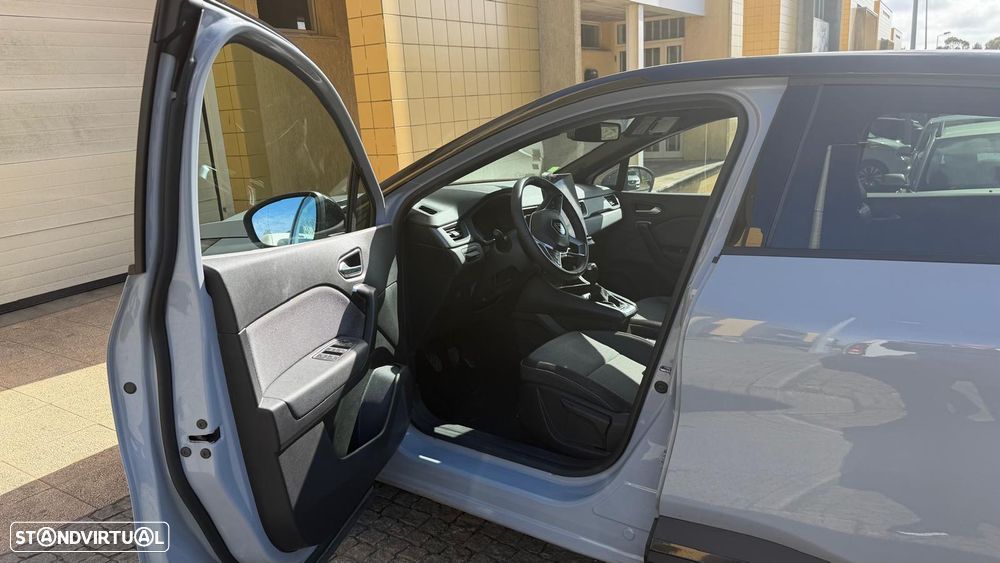 Renault Captur 1.0 TCe Techno Bi-Fuel - 17