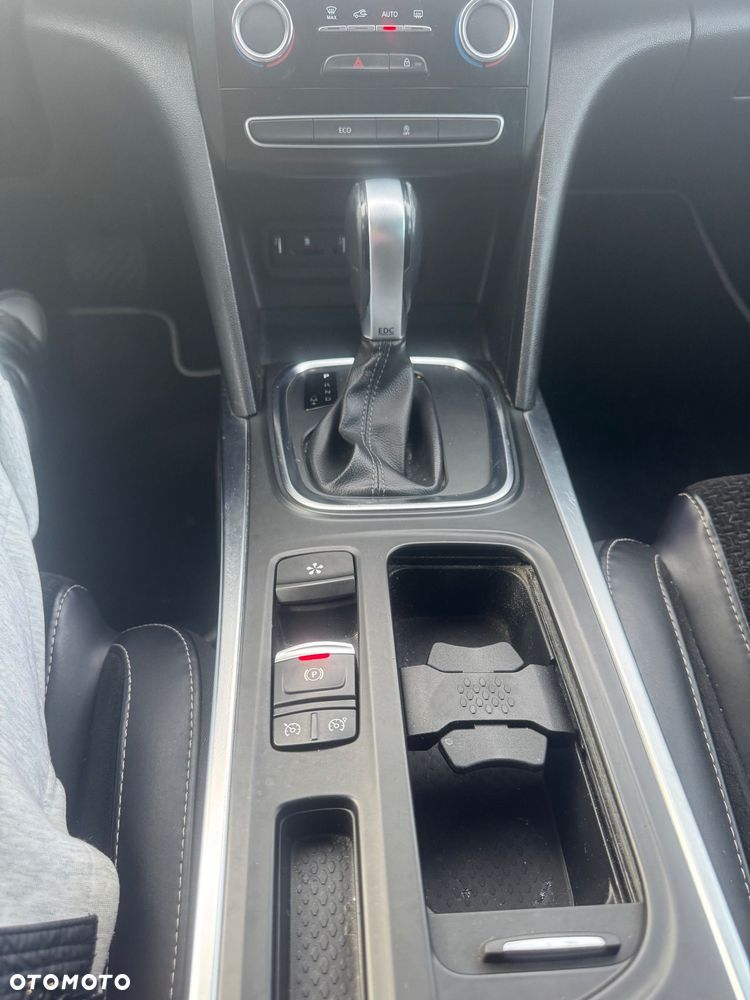 Renault Megane ENERGY TCe 130 EDC BOSE EDITION - 16