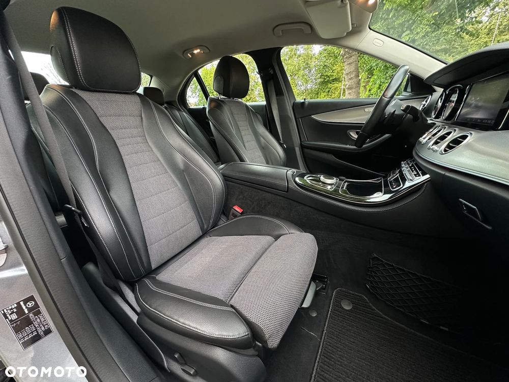 Mercedes-Benz Klasa E 220 d 9G-TRONIC - 9