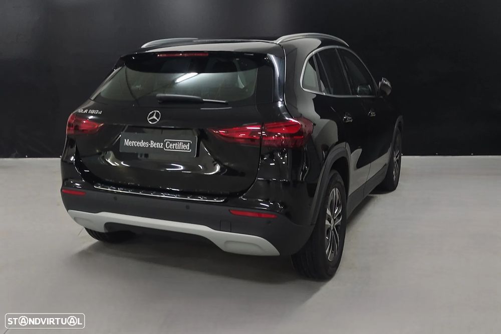 Mercedes-Benz GLA 180 d Progressive - 3