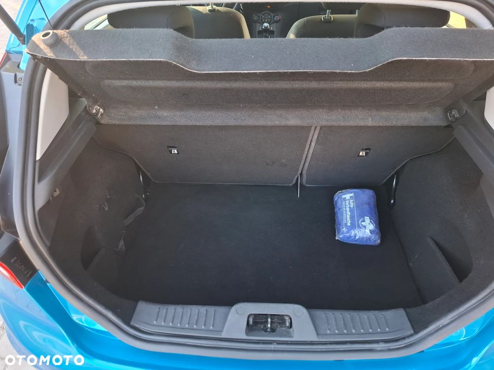 Ford Fiesta 1.25 Silver X Plus EU6 - 26