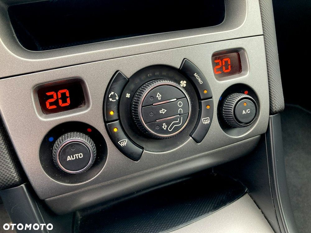 Peugeot 308 120 VTi Style - 25