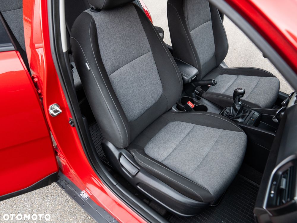 Kia Stonic 1.4 L - 27