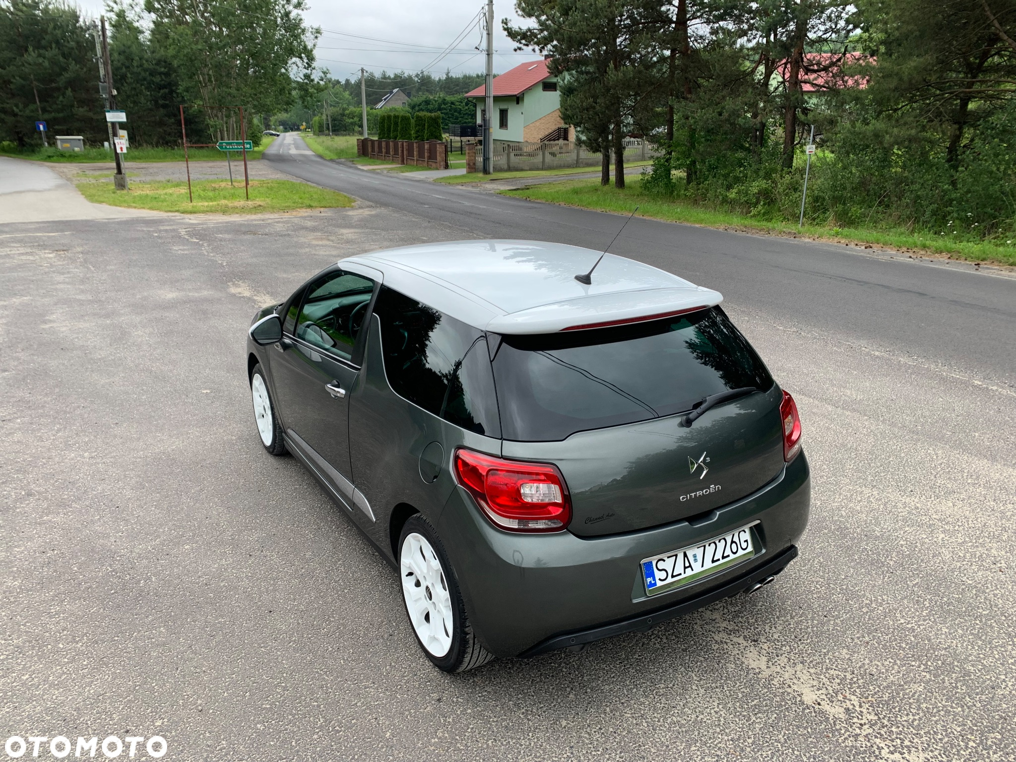 Citroën DS3 e-HDi 110 FAP SportChic - 12
