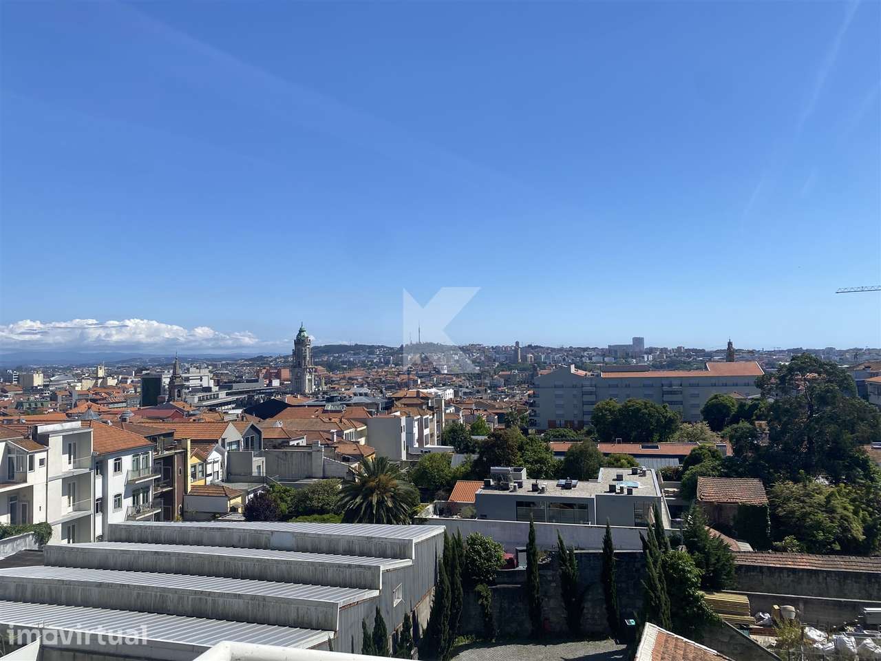 T1 mobilado - Vista Fantástica no Centro da Cidade - Grande imagem: 3/17