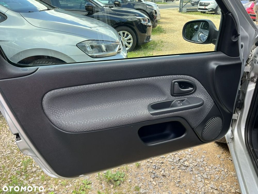 Renault Clio 1.2 Campus Authentique - 11