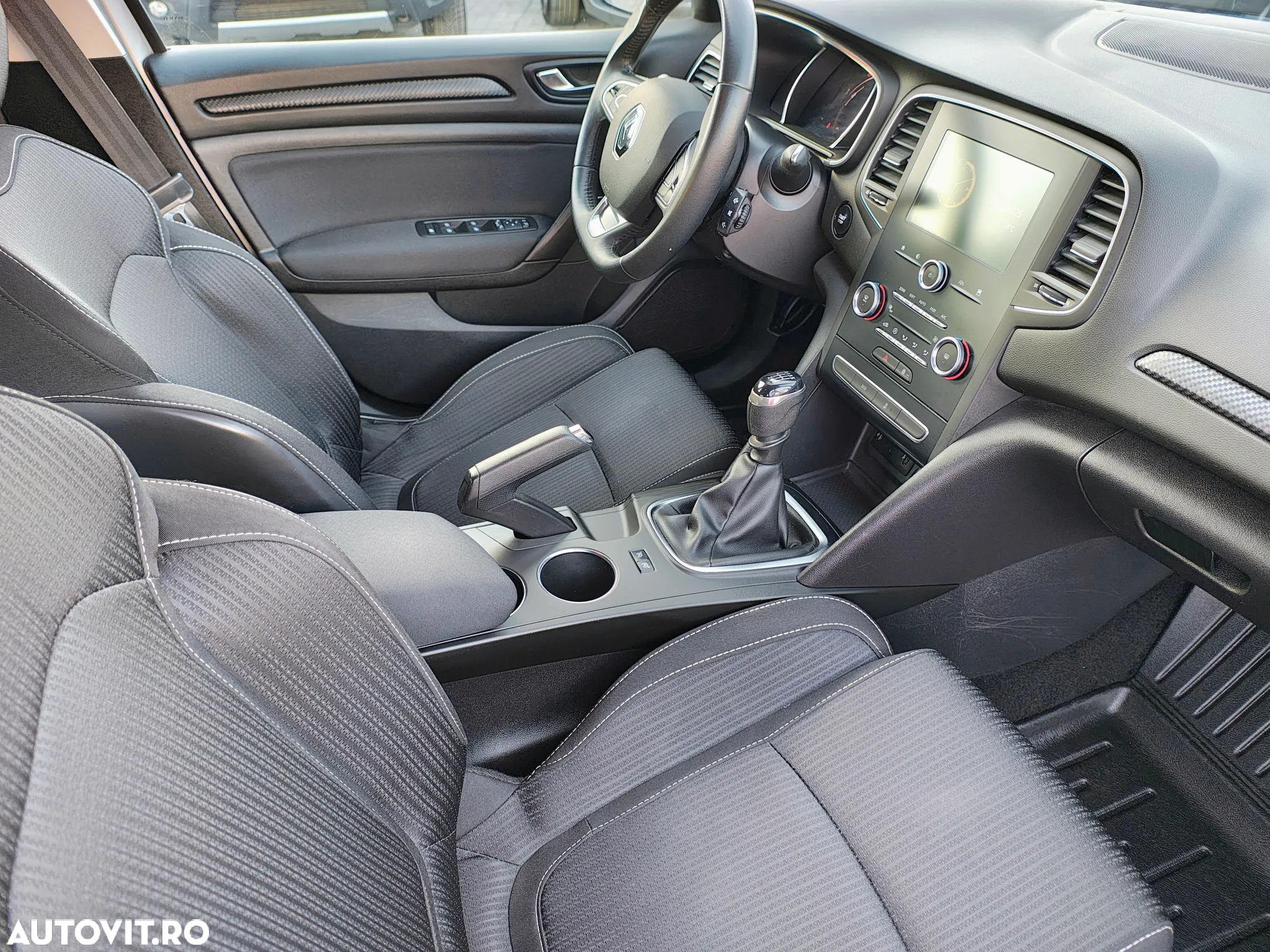 Renault Megane BLUE dCi Business - 5