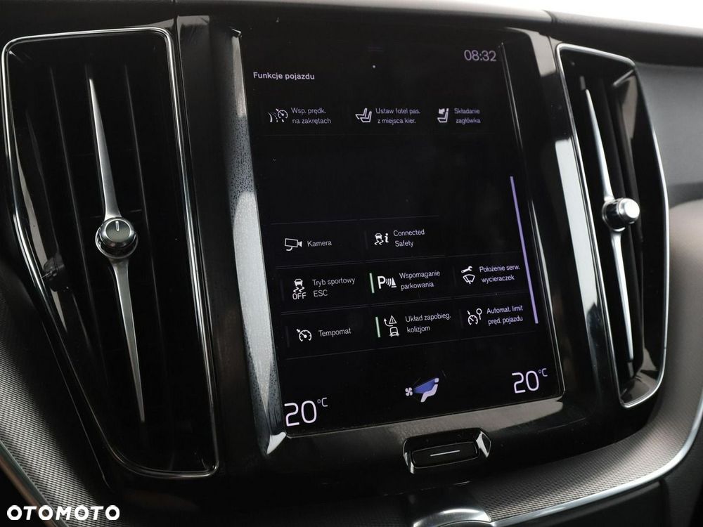 Volvo XC 60 T8 AWD Recharge Geartronic RDesign - 29