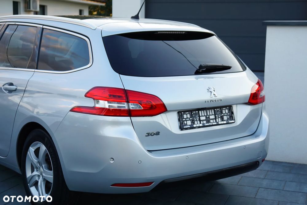 Peugeot 308 BlueHDi FAP 120 EAT6 Stop & Start Allure - 19