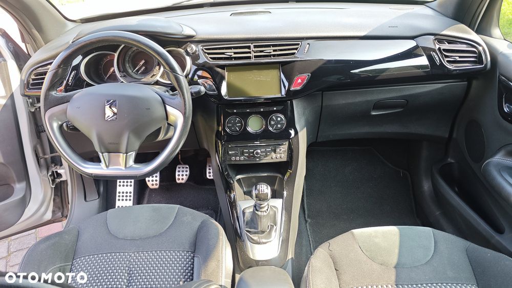 Citroën DS3 1.6 THP SportChic - 12