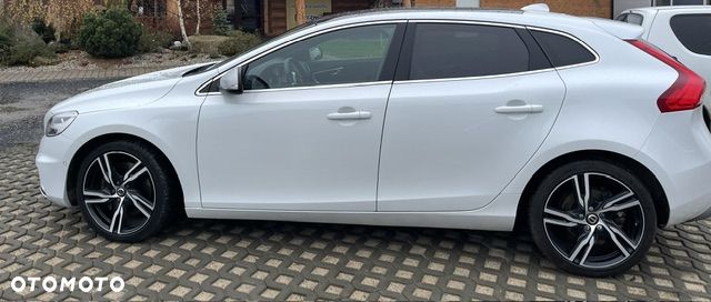 Volvo V40 ver-d3-geartronic-rdesign - 2