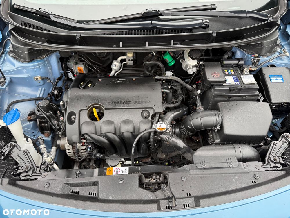 Hyundai i30 1.4 Base + - 11