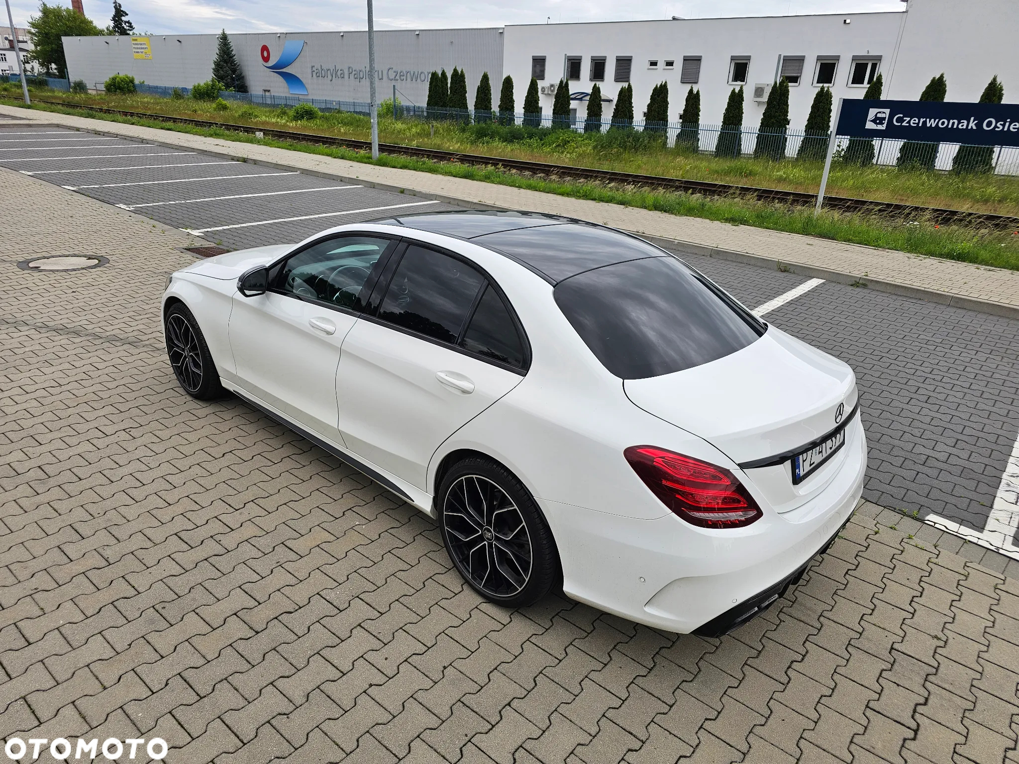 Mercedes-Benz Klasa C 200 9G-TRONIC AMG Line - 11