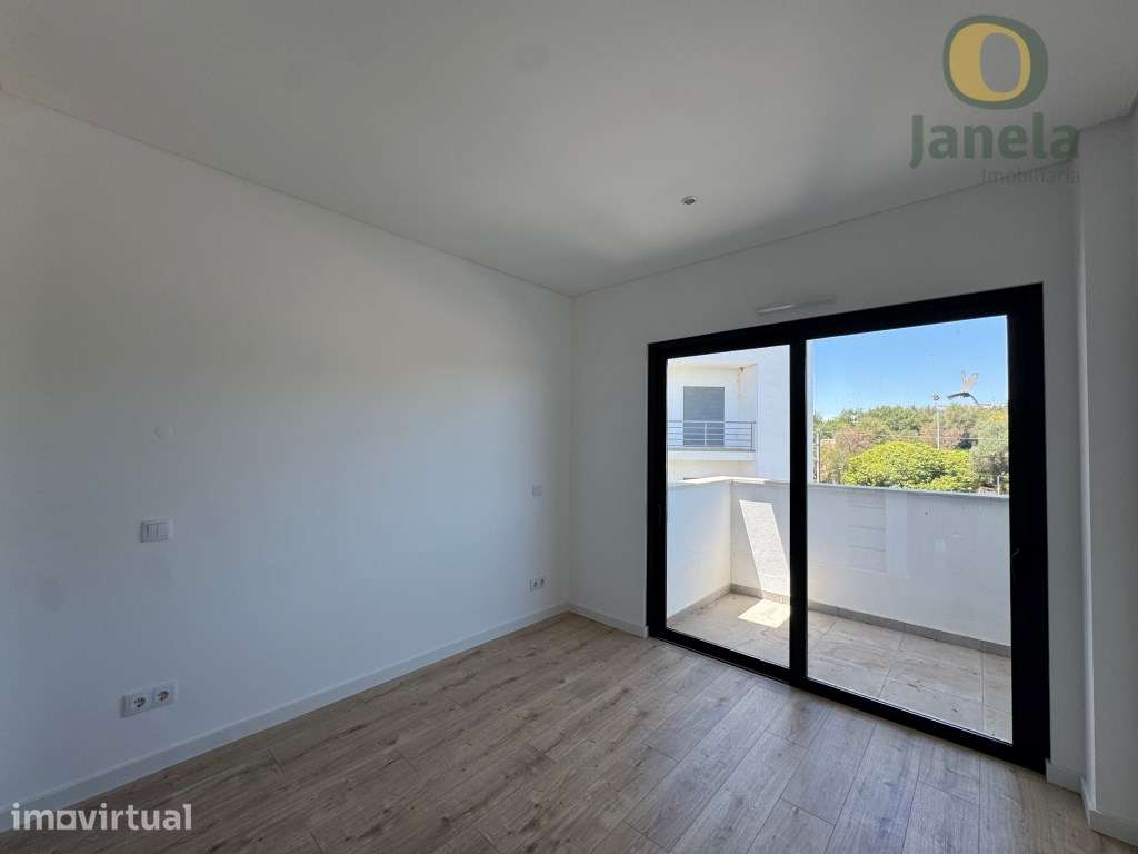 Sofisticado Apartamento T3 com Vista Mar em Tavira