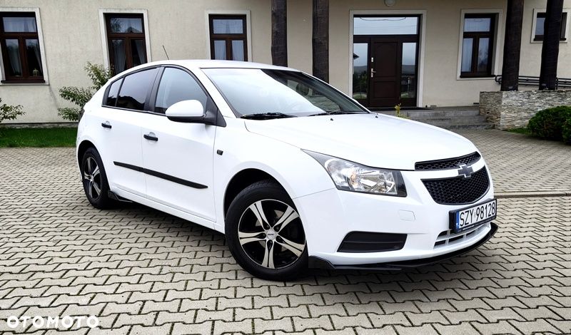 Chevrolet Cruze 1.6 LS - 24