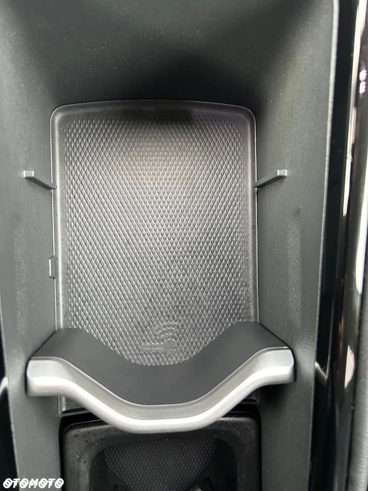 Volkswagen Tiguan 1.5 eHybrid PHEV 150kW Elegance DSG - 27