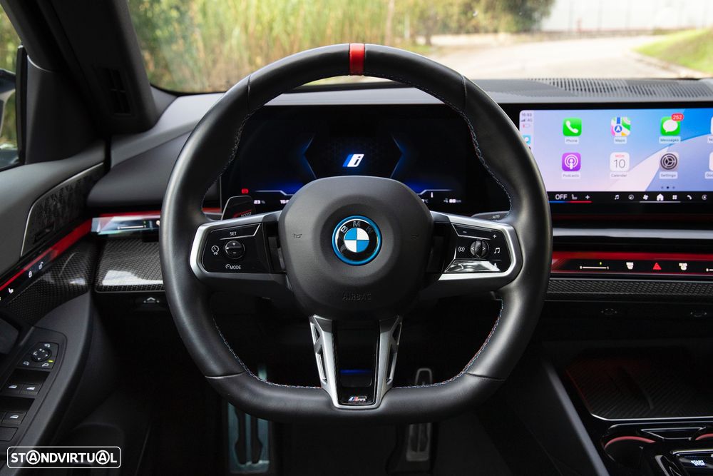BMW i5 M60 xDrive Pack Desportivo M Pro - 32