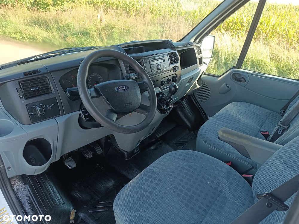 Ford Transit - 6