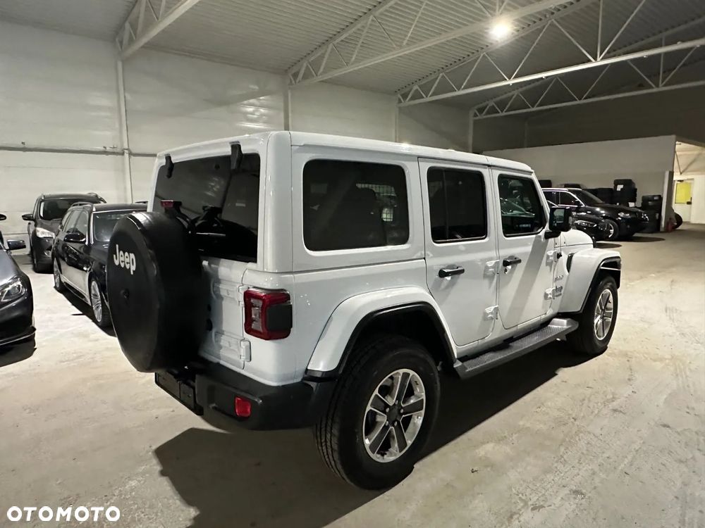 Jeep Wrangler Unlimited 2.2 CRDi Hardtop AWD Automatik Sahara - 18