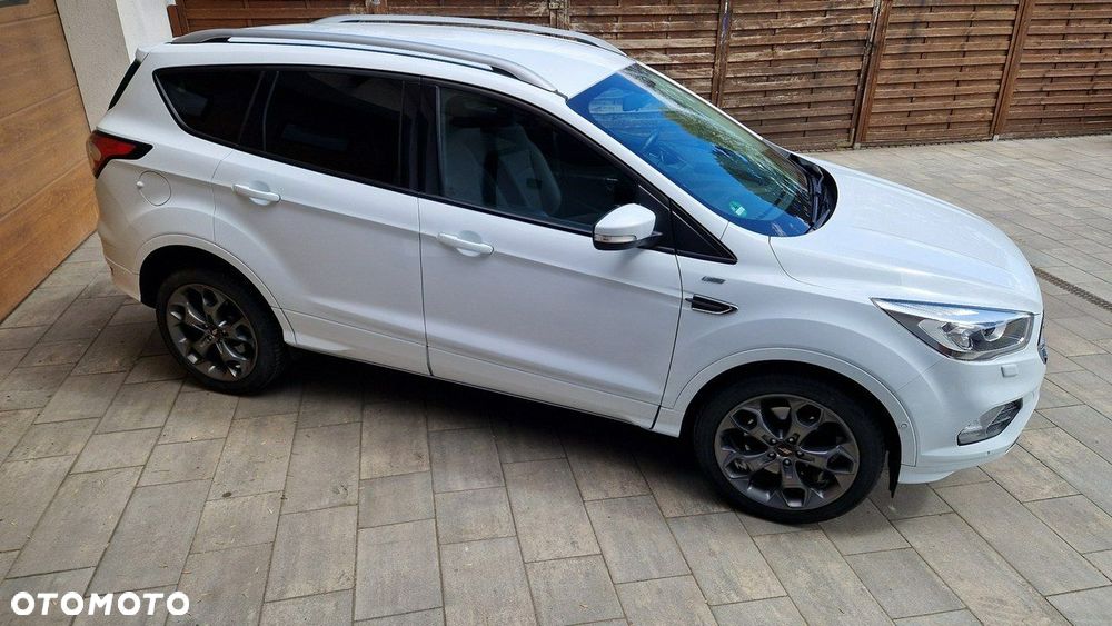 Ford Kuga - 4